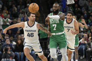 要观察场上 要观察场上